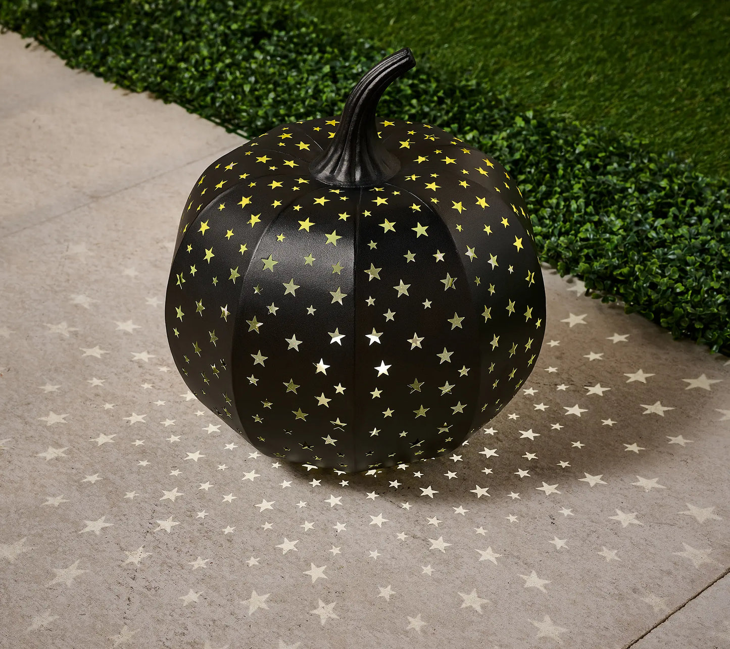 15" Illuminated Indoor/Outdoor Stargazer Metal Pumpkin-halloweenvibes